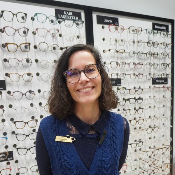 Anne — Opticienne diplômée, fondatrice d'Espace Optique